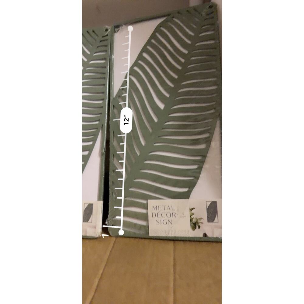 Set Of 2 Leaf Metal Decor Sign Green New - Picture 3 of 4